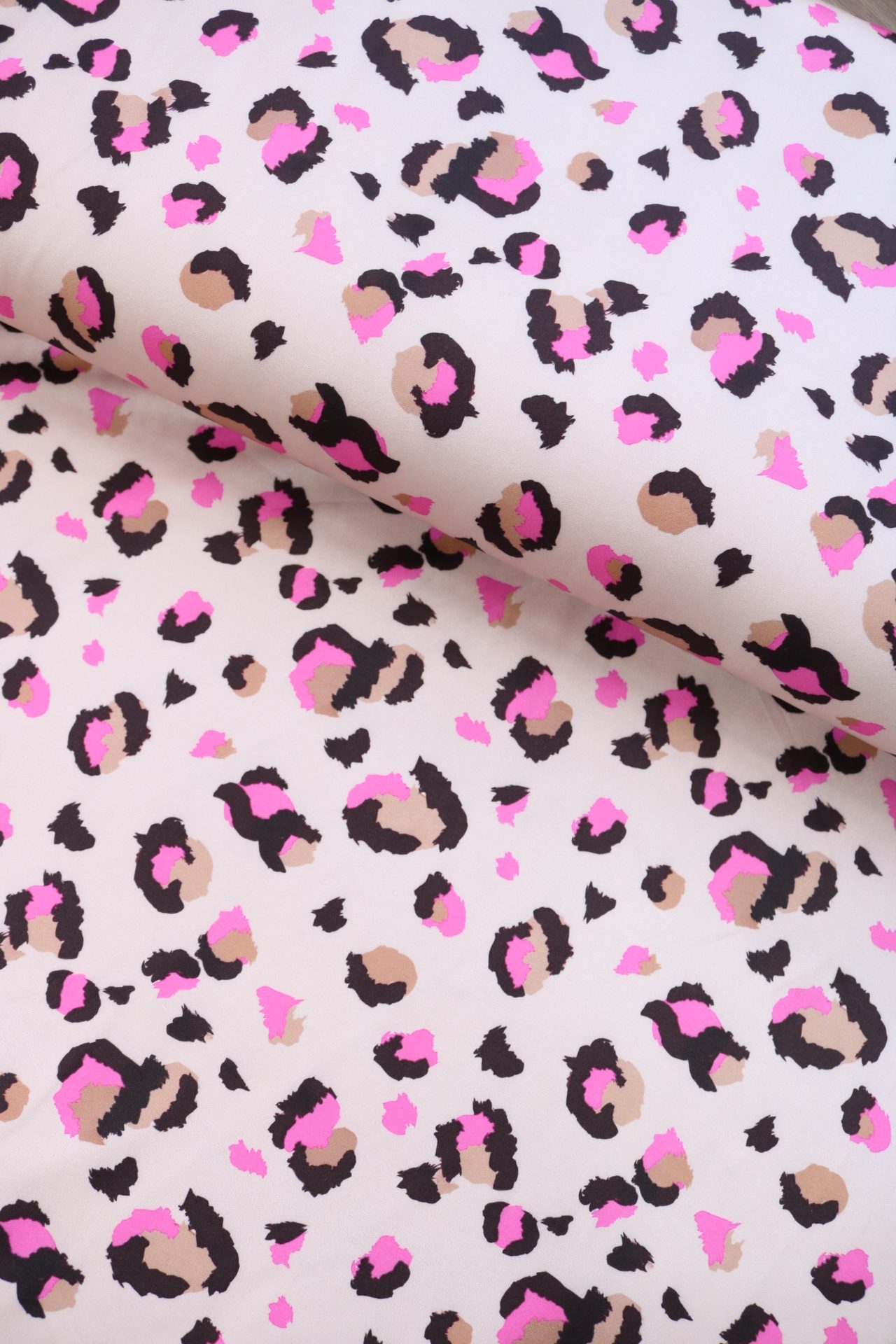Dupont Leo Pink